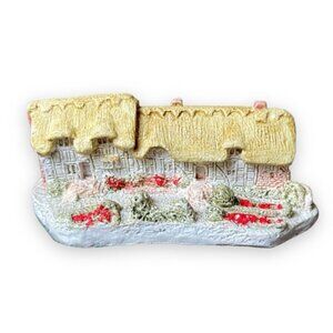 DAVID WINTER COTTAGES TINY SERIES Anne Hathaway’s cottage